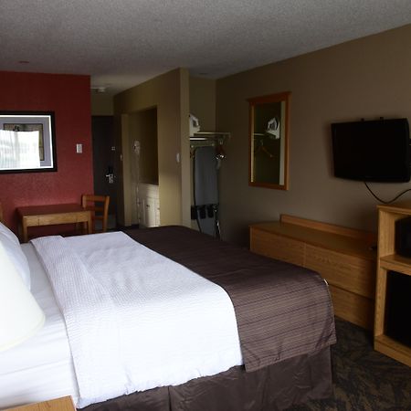 Coast Swift Current Hotel Esterno foto