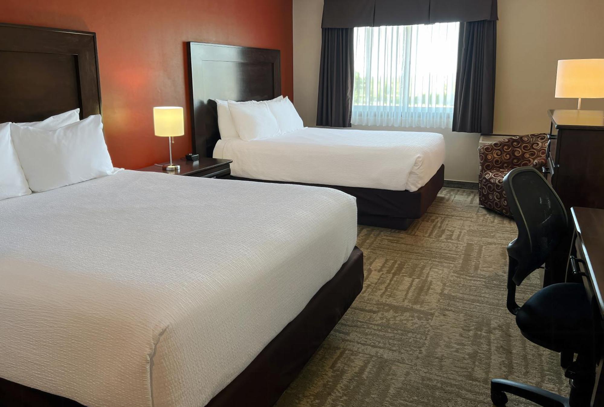 Coast Swift Current Hotel Esterno foto