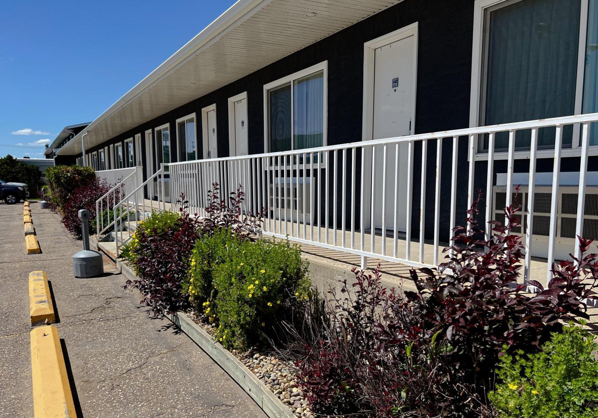 Coast Swift Current Hotel Esterno foto