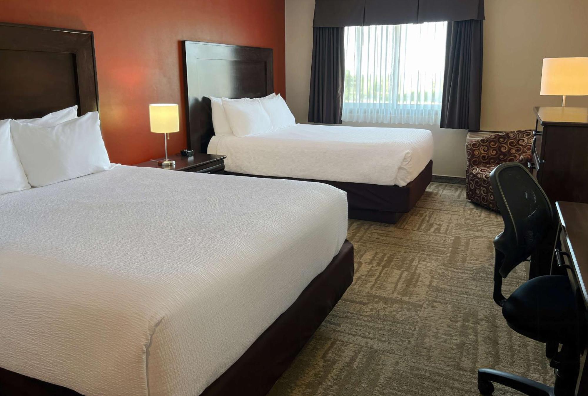 Coast Swift Current Hotel Esterno foto