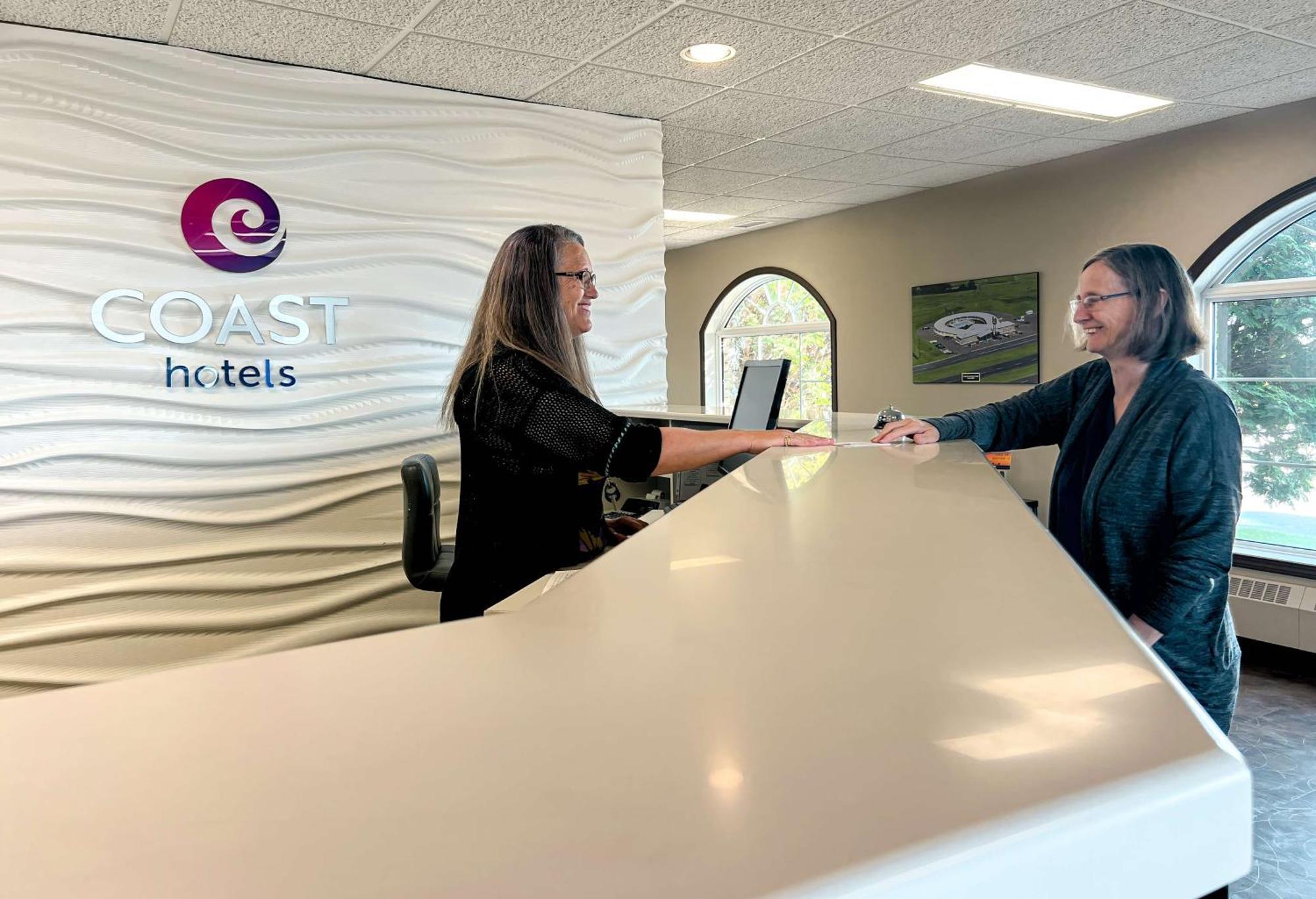 Coast Swift Current Hotel Esterno foto